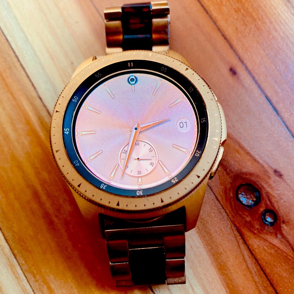 Galaxy Smart Watch - Rose Gold - Tortoise Shell Band - Charger Included.